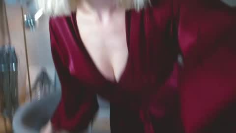 Michelle  online show from 7, 5, 2026