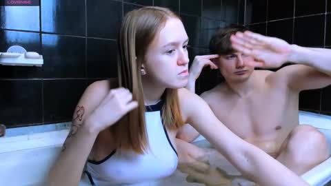 Snapshot of charming_berry_ chatting on 9, 2, 2025 Lisa online show from 9, 2, 2025