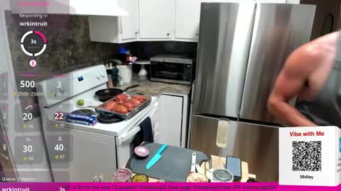 Snapshot of chasemason20 chatting on 4, 10, 2025 Onlyfans chasingfit Instagram the arguer Twitter chasingfitOF online show from 4, 10, 2025