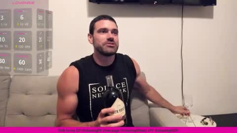 Snapshot of chasemason20 chatting on 17, 10, 2025 Onlyfans chasingfit Instagram the arguer Twitter chasingfitOF online show from 17, 10, 2025