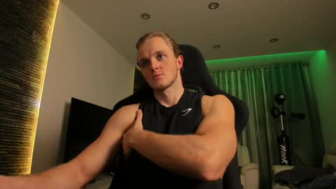 Chase Reed online show from 16, 12, 2025