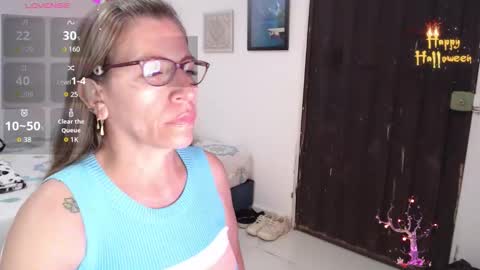 Snapshot of chayla_ruiz chatting on 13, 10, 2025 CHAYLA VICTORIA RUIZ  online show from 13, 10, 2025