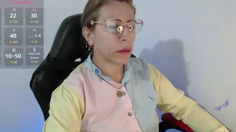 CHAYLA VICTORIA RUIZ  online show from 25, 6, 2026