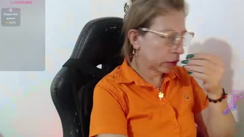 CHAYLA VICTORIA RUIZ  online show from 29, 6, 2026