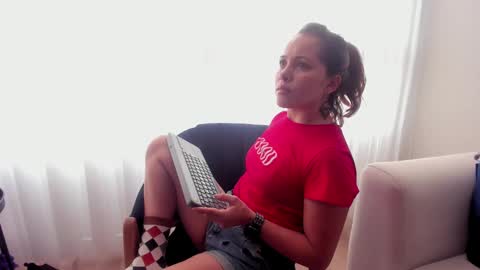 Regina Phalange online show from 15, 1, 2025