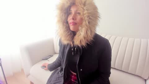 Regina Phalange online show from 25, 2, 2025