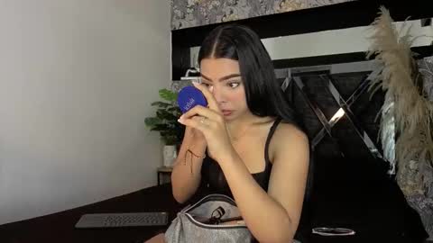 Snapshot of chel_seth chatting on 15, 1, 2026 online show from 15, 1, 2026