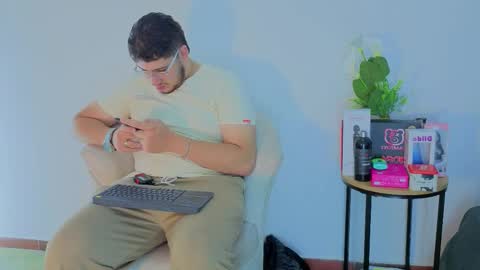 Snapshot of chel_seth chatting on 10, 3, 2026 online show from 10, 3, 2026