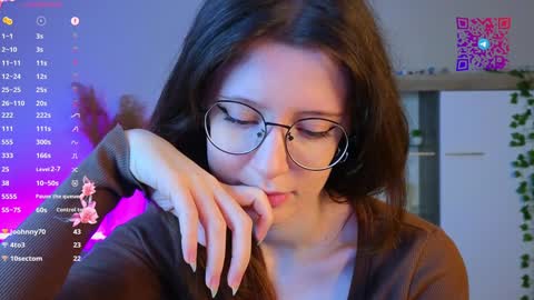 Snapshot of chelseacerys chatting on 10, 12, 2024 Mona online show from 10, 12, 2024