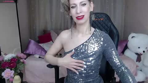 Snapshot of cherishsia chatting on 6, 12, 2024 Adriana online show from 6, 12, 2024