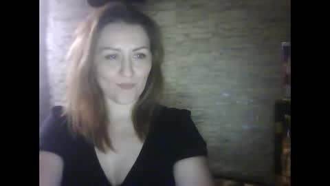 Snapshot of cherry04383 chatting on 25, 1, 2025 cherry04383 online show from 25, 1, 2025
