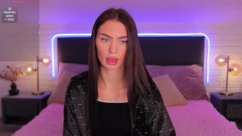 Cherry  Kiss online show from 2, 10, 2025