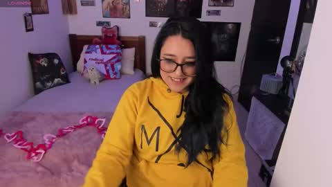 cherry_blushh online show from 3, 2, 2026