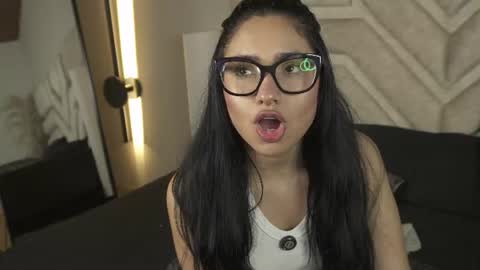 cherry_bunnyx online show from 28, 7, 2026
