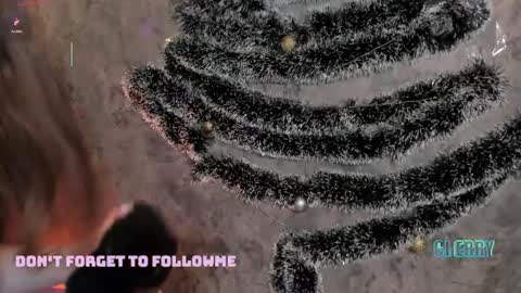 Snapshot of cherry_copper chatting on 18, 12, 2025 cherryl online show from 18, 12, 2025