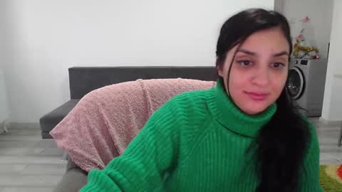 Snapshot of cherry_pie95 chatting on 11, 2, 2025 Sherry online show from 11, 2, 2025