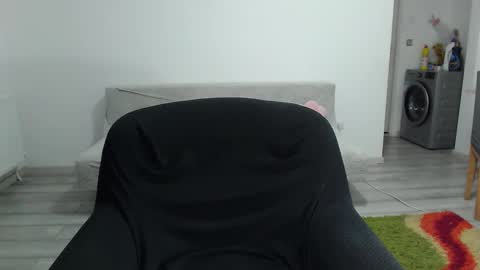 Snapshot of cherry_pie95 chatting on 8, 10, 2025 Sherry online show from 8, 10, 2025