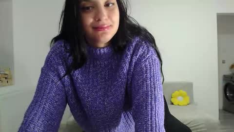 Snapshot of cherry_pie95 chatting on 27, 11, 2025 Sherry online show from 27, 11, 2025