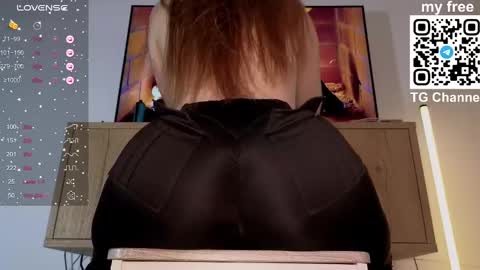 Vanessa Ray  STREAMING TIME everyday of the week  -  German time. except Saturday online show from 3, 3, 2025