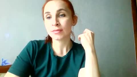 Snapshot of cherry_smilex chatting on 4, 11, 2025 Cherry SmileX online show from 4, 11, 2025