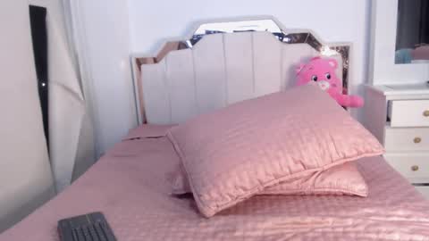 Sussan Cherry  online show from 25, 9, 2025