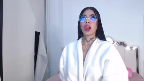 Sussan Cherry  online show from 26, 9, 2025