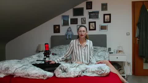 Leonie online show from 18, 2, 2026