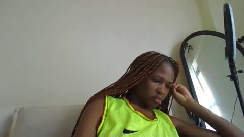 Cherryblossom2002 online show from 3, 11, 2025