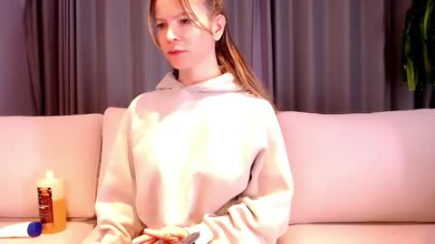 Anna online show from 28, 4, 2026