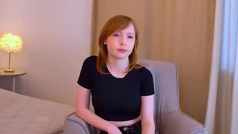 cherrycrushlove online show from 15, 3, 2026