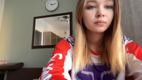 Snapshot of cherryleija chatting on 4, 2, 2026 Lei online show from 4, 2, 2026