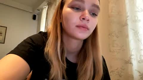 Snapshot of cherryleija chatting on 2, 3, 2026 Lei online show from 2, 3, 2026