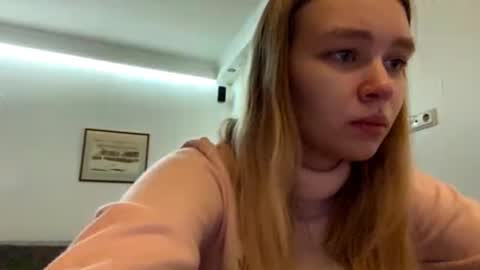 Snapshot of cherryleija chatting on 16, 3, 2026 Lei online show from 16, 3, 2026