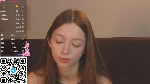 Snapshot of cherrymira chatting on 6, 10, 2025 Loise online show from 6, 10, 2025