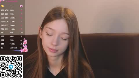 Snapshot of cherrymira chatting on 9, 10, 2025 Loise online show from 9, 10, 2025