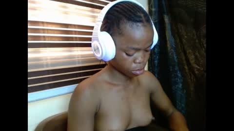 Snapshot of cherryxpussy chatting on 10, 2, 2025 cherryxpussy online show from 10, 2, 2025