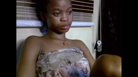 Snapshot of cherryxpussy chatting on 5, 3, 2025 cherryxpussy online show from 5, 3, 2025