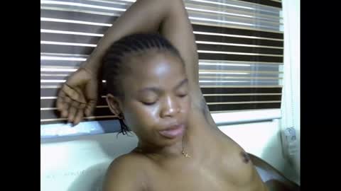 Snapshot of cherryxpussy chatting on 6, 3, 2025 cherryxpussy online show from 6, 3, 2025