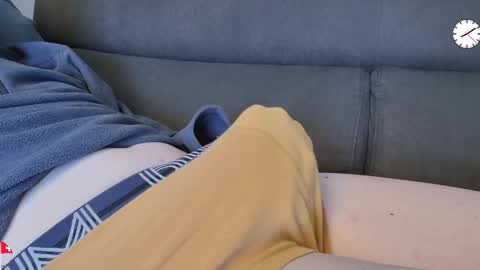 Snapshot of chezmonsieur_g chatting on 20, 10, 2025 Grey online show from 20, 10, 2025