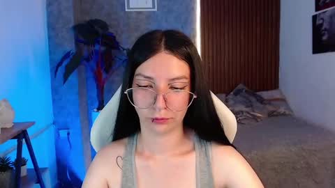 Snapshot of chiaraa_fiore chatting on 7, 3, 2025 Chiara online show from 7, 3, 2025