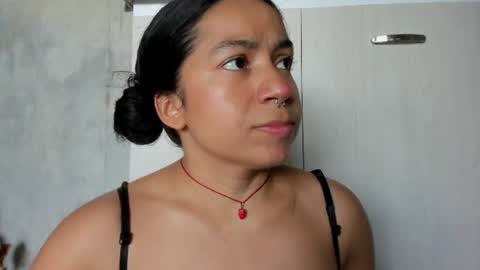 Chiara fustox online show from 5, 7, 2026