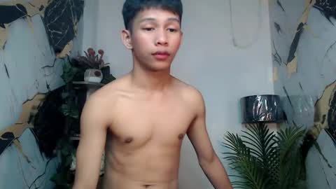 chick_renz online show from 3, 10, 2025