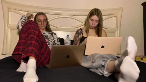 Snapshot of chillgoddess chatting on 28, 12, 2024 Goddess Vika - owner of all ur money online show from 28, 12, 2024