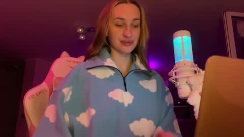 Snapshot of chillgoddess chatting on 24, 1, 2025 Goddess Vika - owner of all ur money online show from 24, 1, 2025