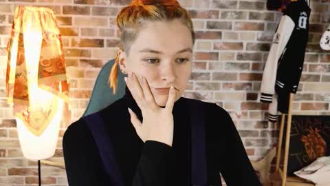 Bella online show from 1, 10, 2025