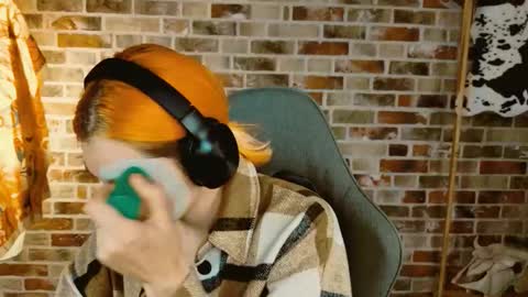 Bella online show from 11, 11, 2025