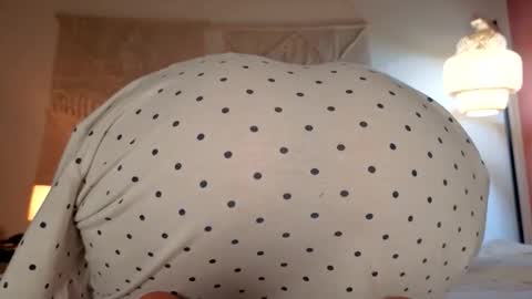 yoursensualparadise online show from 29, 4, 2026