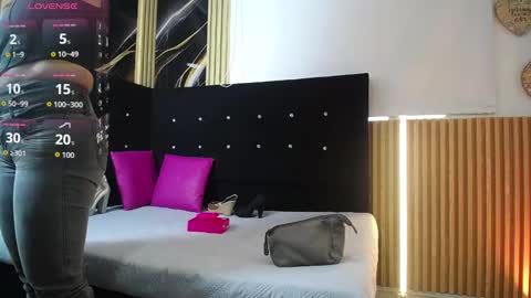 Chloe  online show from 23, 2, 2026