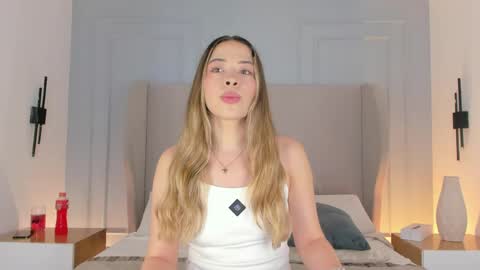 Chloe online show from 3, 5, 2026