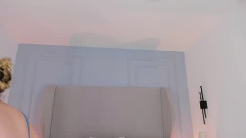 Chloe online show from 22, 6, 2026